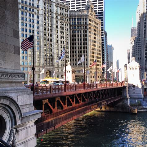 Chicago's Michigan Avenue Bridge (renamed DuSable Bridge), the most ...