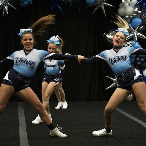 Cheer Chompetiton All-Star に対する画像結果