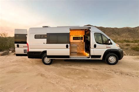 Toradh íomhá ar Van for Rent