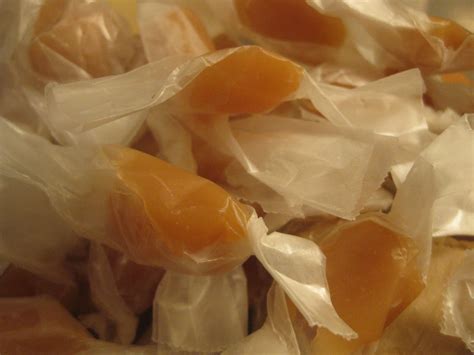 Toradh íomhá ar Candy Cane Meringue Cookies