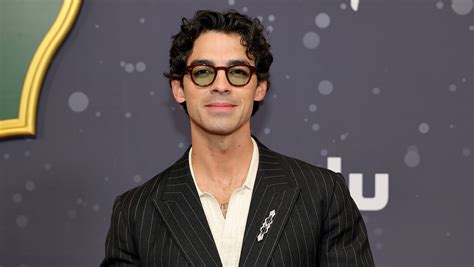 Toradh íomhá ar John Jonas Parallel Connection