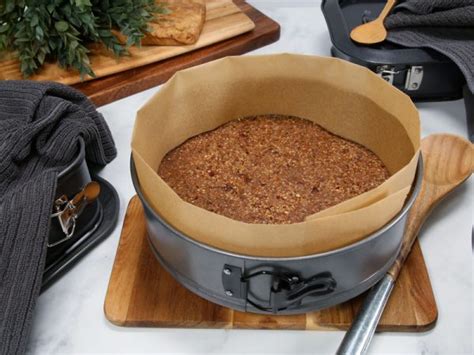 Image result for how to line a springform pan with graham crust