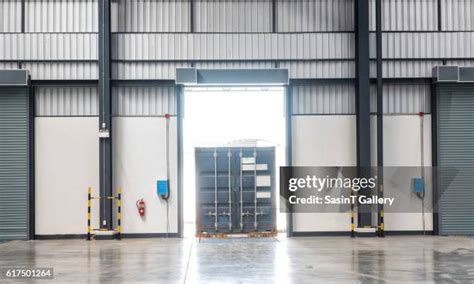 Lorry at Loading Bay ಗಾಗಿ ಇಮೇಜ್ ಫಲಿತಾಂಶ