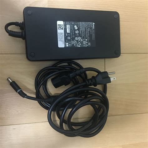 Alienware M17x R2 Red に対する画像結果