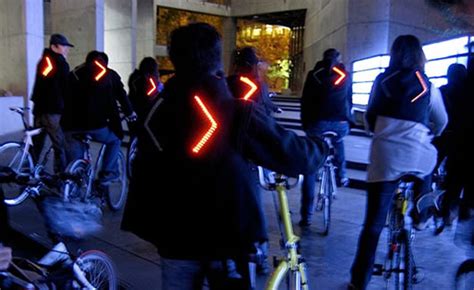 Wearable Turn Signals に対する画像結果