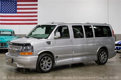 Toradh íomhá ar Chevy Express 2500 Conversion Van