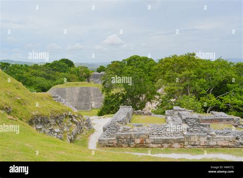 Ancient Mayan Ruins in Belize に対する画像結果