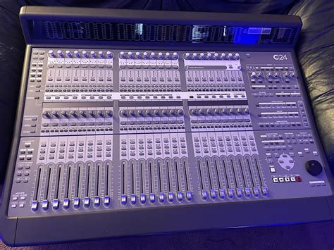 Toradh íomhá ar Digidesign Control 24 Table