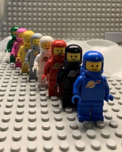 LEGO Spaceman Display Ideas に対する画像結果