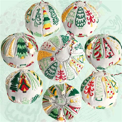 Toradh íomhá ar Embroidery Monogram Thread Drawing