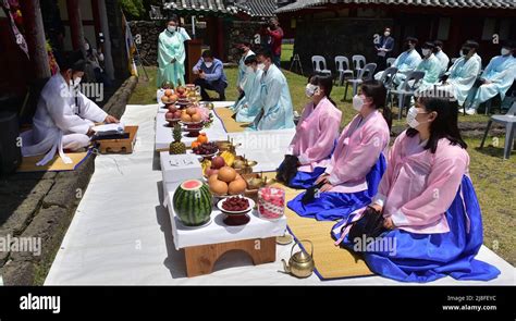 Résultat d’images pour Apache Coming of Age Ceremony