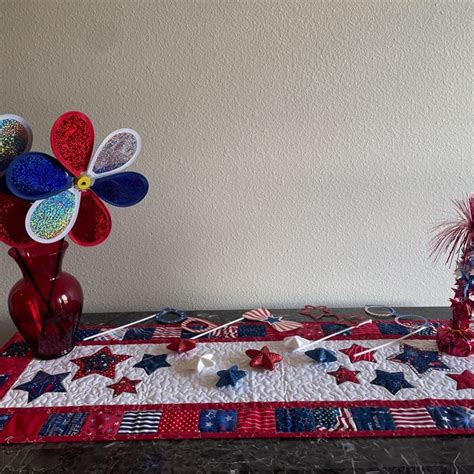 Image result for Applique Table Runner Patterns Free