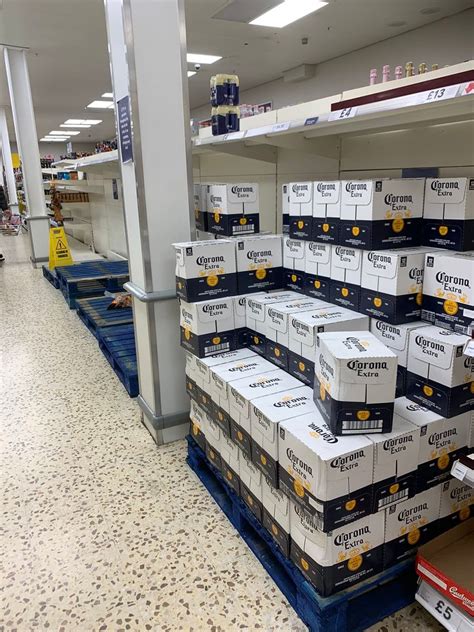 Toradh íomhá ar HTML Content. Post Design