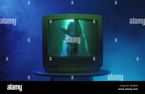 Creepy Old Film Footage に対する画像結果