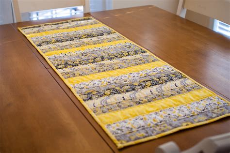 Toradh íomhá ar Making Quilted Table Runners