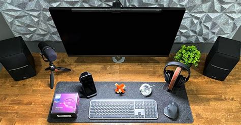 A Guide to Desk Accessories That Will Upgrade Your Setup