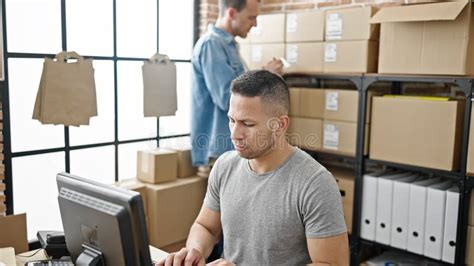 Afbeeldingsresultaten voor A Business Using a Computer