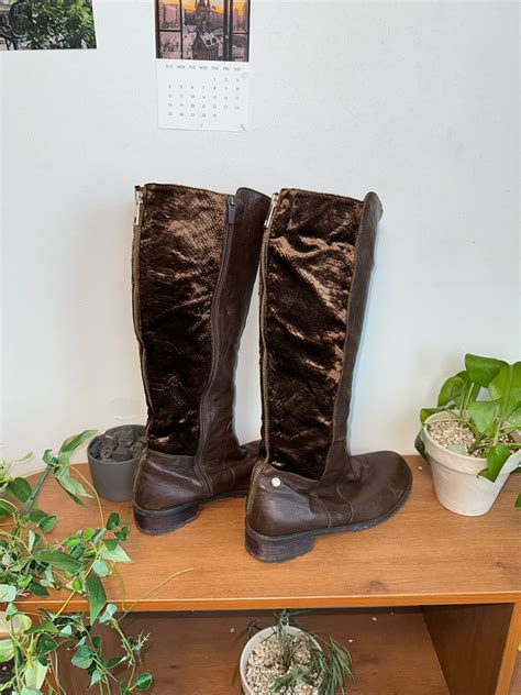 Toradh íomhá ar Dark Brown Python Boots