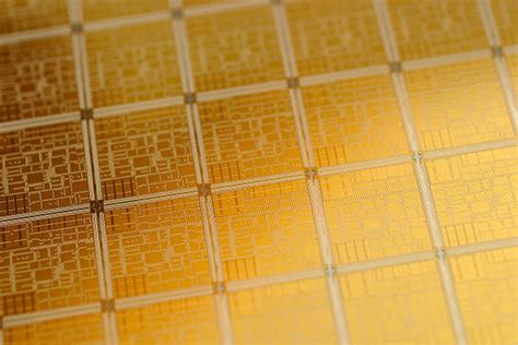 Gold CPU Chip Design に対する画像結果
