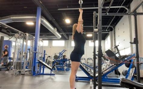 Back Pain From Lifting Overhead に対する画像結果