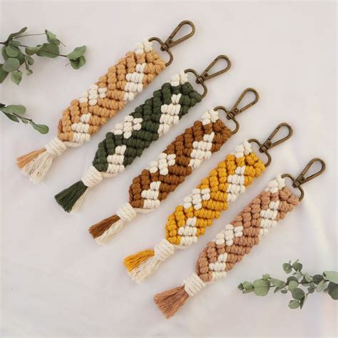 Multi Colored Macrame Keychain Boho に対する画像結果