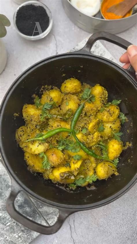 Aloo Posto - Bengali Potato Dish Recipe