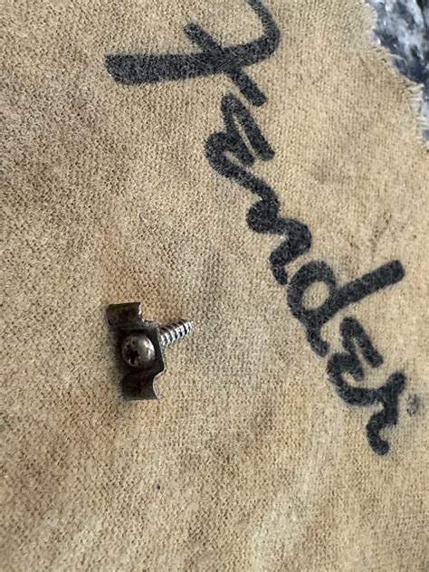 Afbeeldingsresultaten voor Fender Telecaster String Tree Install