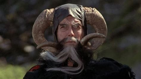 Toradh íomhá ar John Cleese Bloody Hands