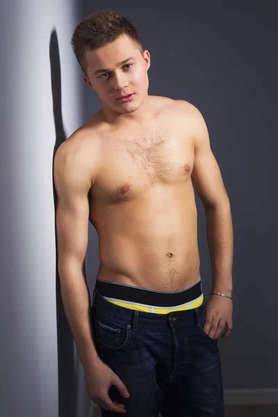 Lean Male Body Form に対する画像結果