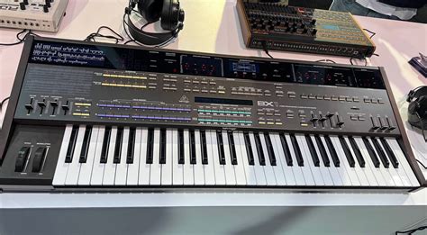 Behringer Synthesizer に対する画像結果