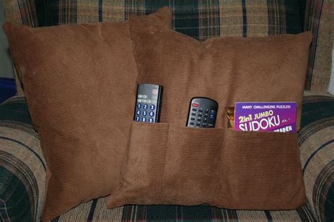 LED Remote Control Pillow に対する画像結果