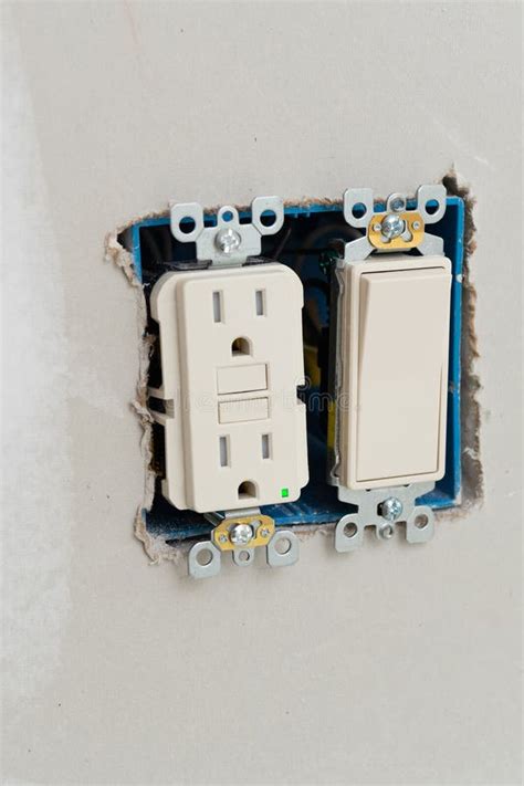 Installing Light Switch に対する画像結果