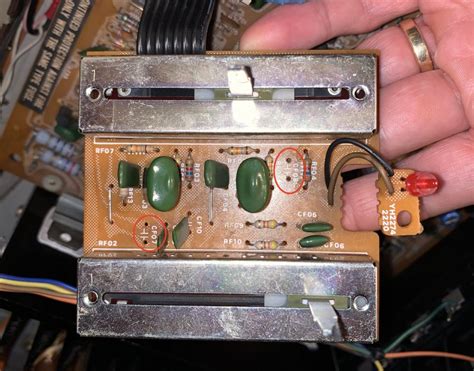 Toradh íomhá ar Electrolytic Capacitor Polarity PCB Silk