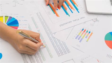 Expense Report Example に対する画像結果