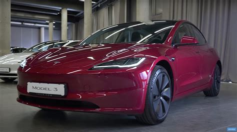 Afbeeldingsresultaten voor Tesla Model 3 Highland Trunk