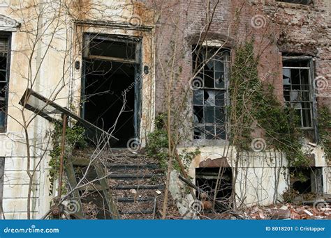 Run Down Building Side View కోసం చిత్ర ఫలితం