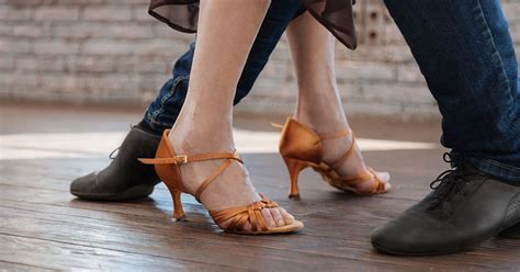 What Is Line Dancing Demonstration に対する画像結果