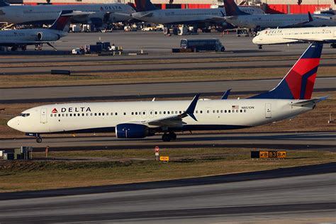 Toradh íomhá ar Delta Boeing 737 ATL