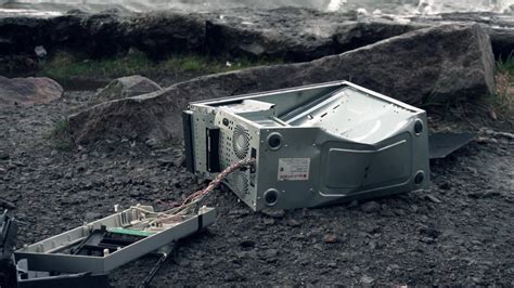 Afbeeldingsresultaten voor Smashing Apple Computer