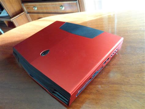 Alienware M17x R2 Red に対する画像結果