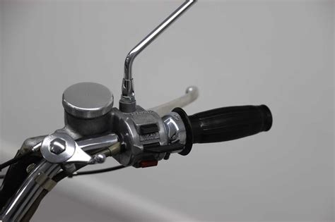 Norton Commando Turn Signal に対する画像結果