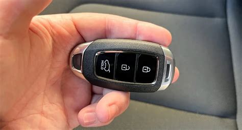 Key FOB Hand Model に対する画像結果