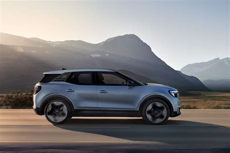 2023 Ford Explorer Driving Range に対する画像結果