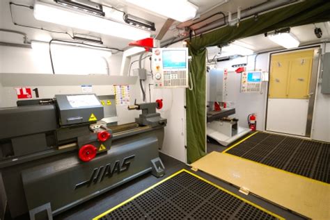 Shipping Container Machine Shop に対する画像結果