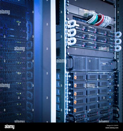 Computer Cluster Stock Image に対する画像結果