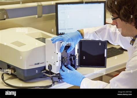 Toradh íomhá ar Diffuse Reflectance Ultraviolet Spectroscopy