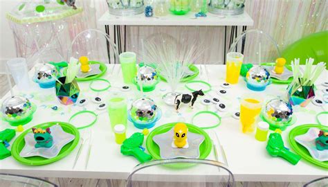 Alien Theme Party に対する画像結果