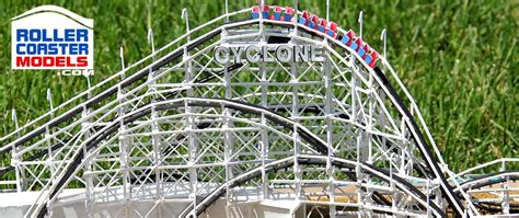 Python Roller Coaster Model Kit に対する画像結果