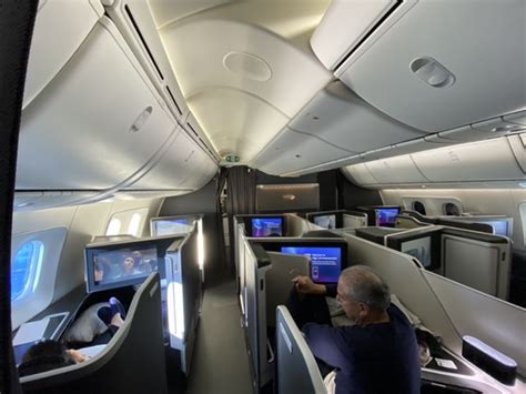 Toradh íomhá ar BA 787 First Class