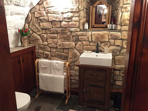 Stone Cladding Bathrooms に対する画像結果